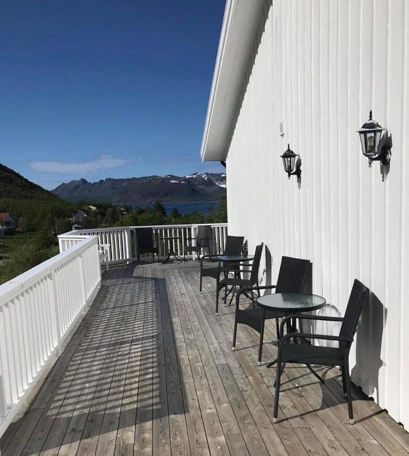 Senja Living Aparthotel Stonglandseidet Bagian luar foto