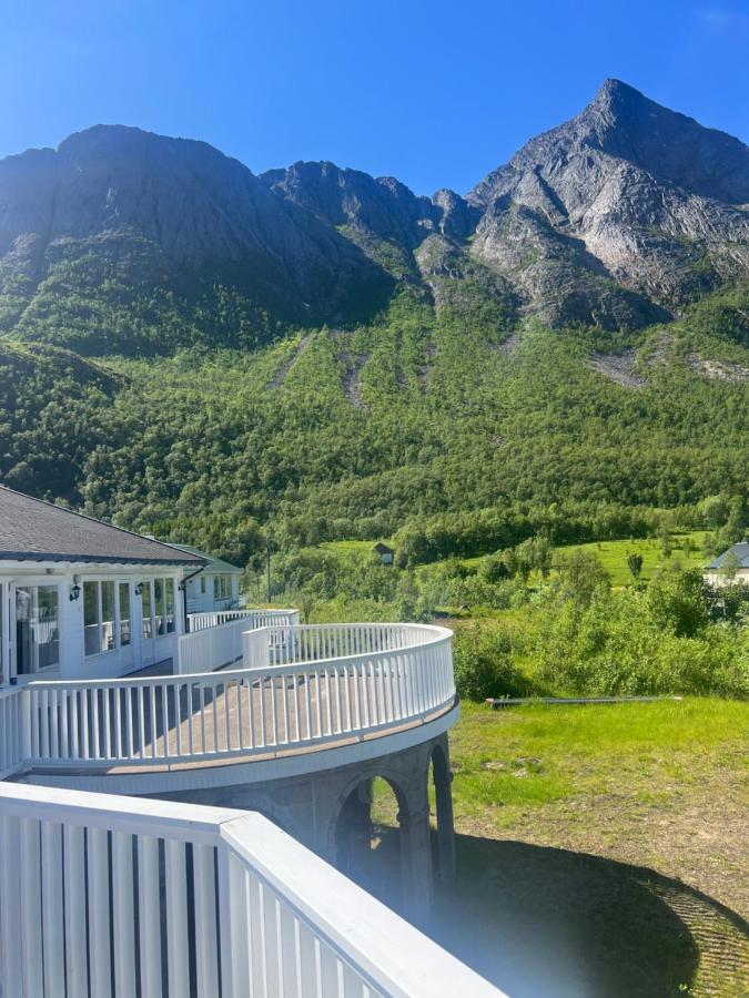 Senja Living Aparthotel Stonglandseidet Bagian luar foto
