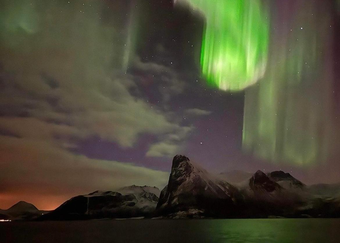Senja Living Aparthotel Stonglandseidet Bagian luar foto